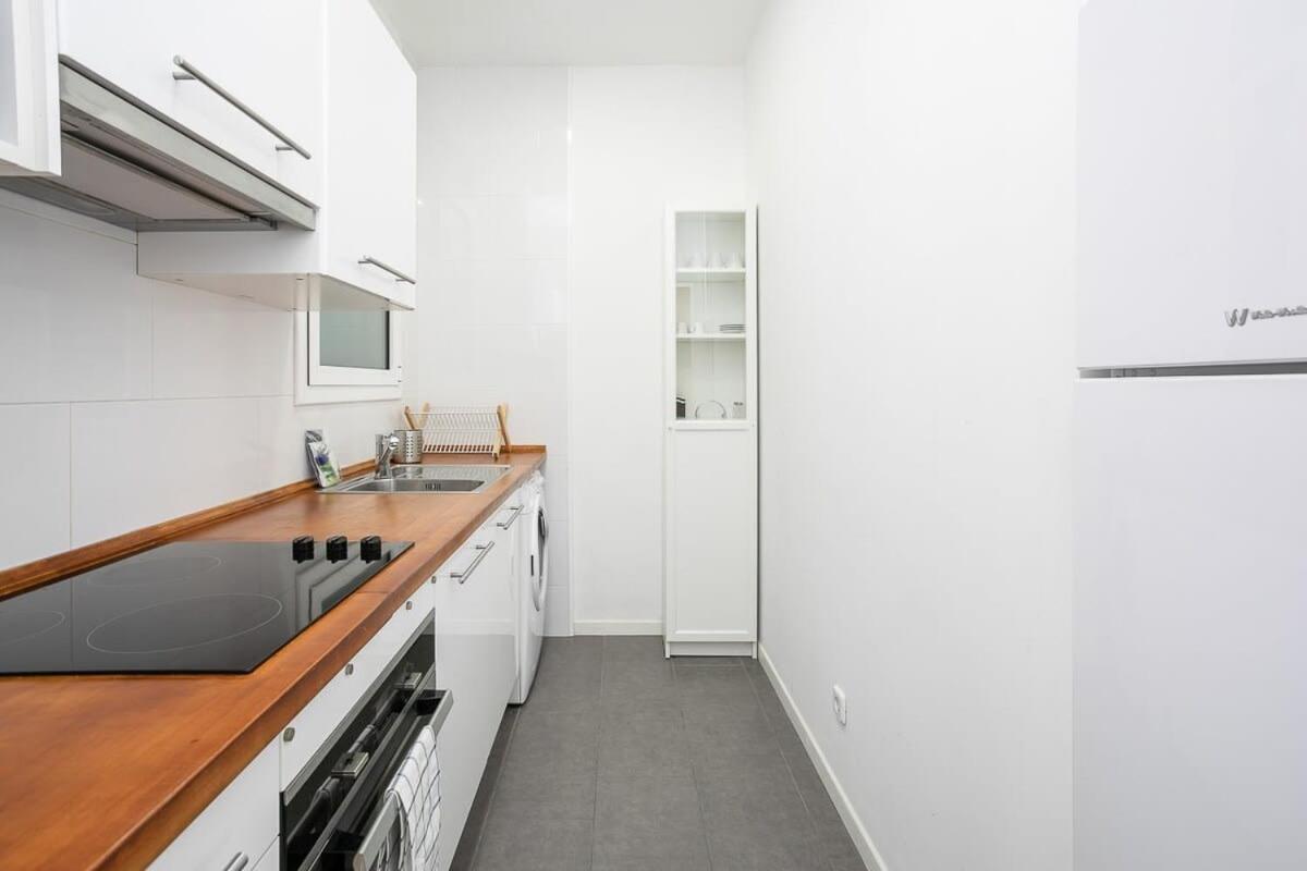 Paseo De Gracia Modern 4bd With Terrace Apartment Barcelona