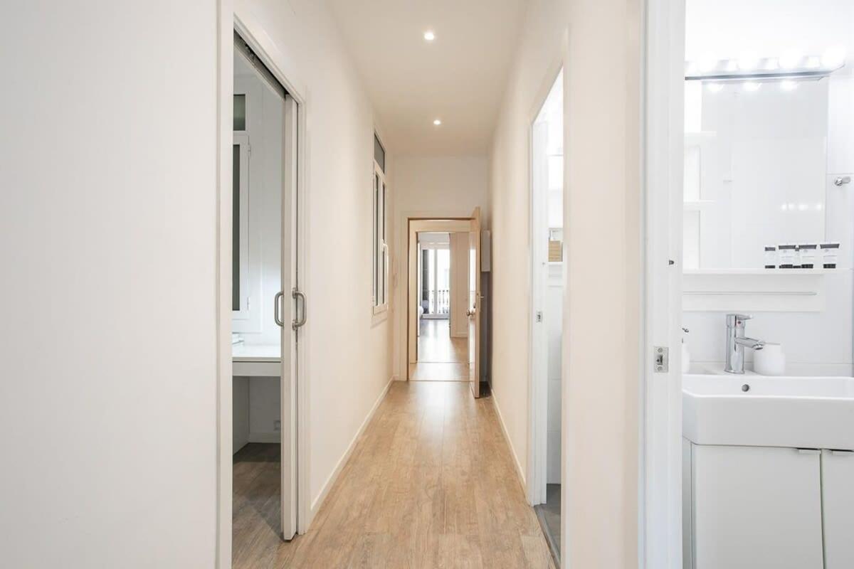 Apartment Paseo De Gracia Modern 4bd With Terrace Barcelona