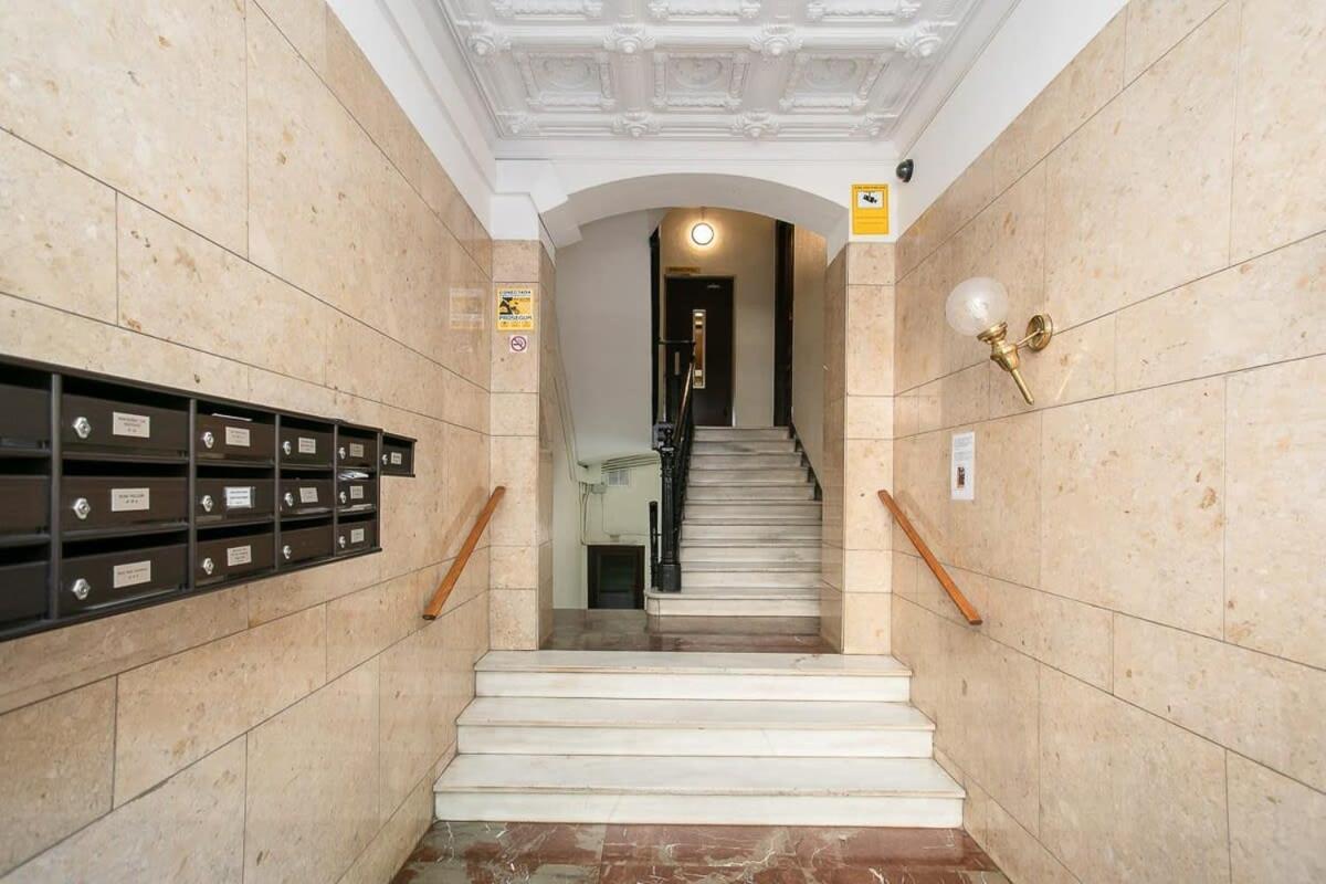 Apartment Paseo De Gracia Modern 4bd With Terrace Barcelona