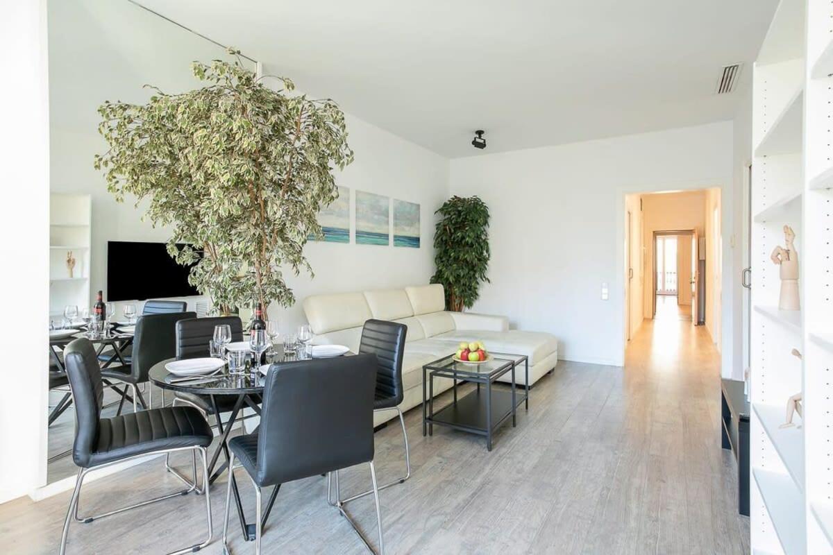 Paseo De Gracia Modern 4bd With Terrace * Barcelona