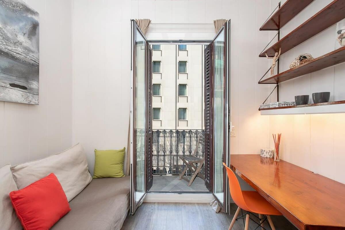 Paseo De Gracia Modern 4bd With Terrace Barcelona